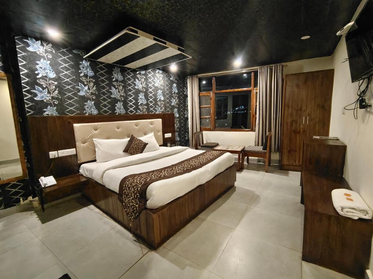Mountain Zest-Simla Royale Near Mall Road-Free Pickup From Railway Station Simla Eksteriør bilde